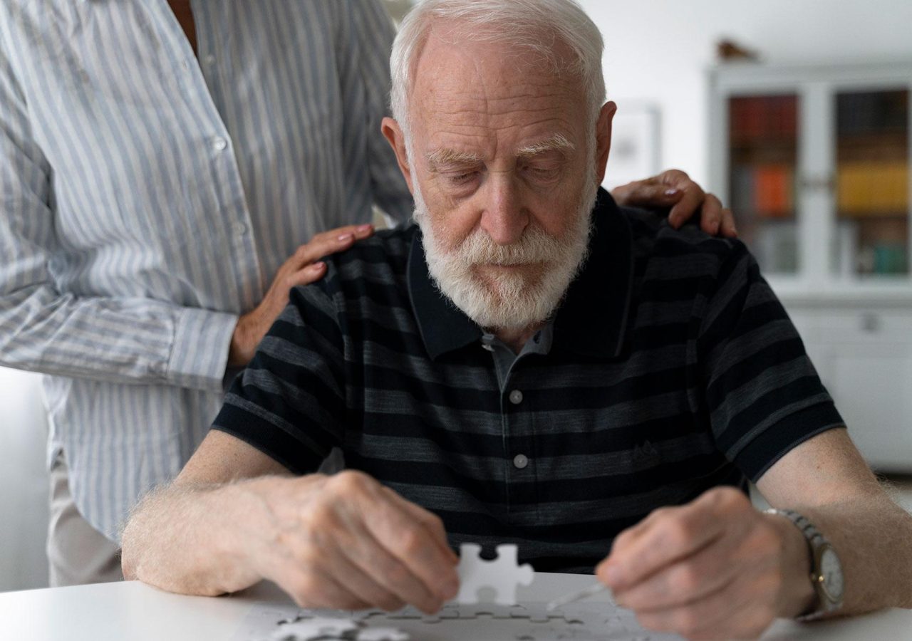 ejemplo del aspecto del grupo de personas que participarán del estudio sobre el litio y sus efectos sobre la prevención de la demencia