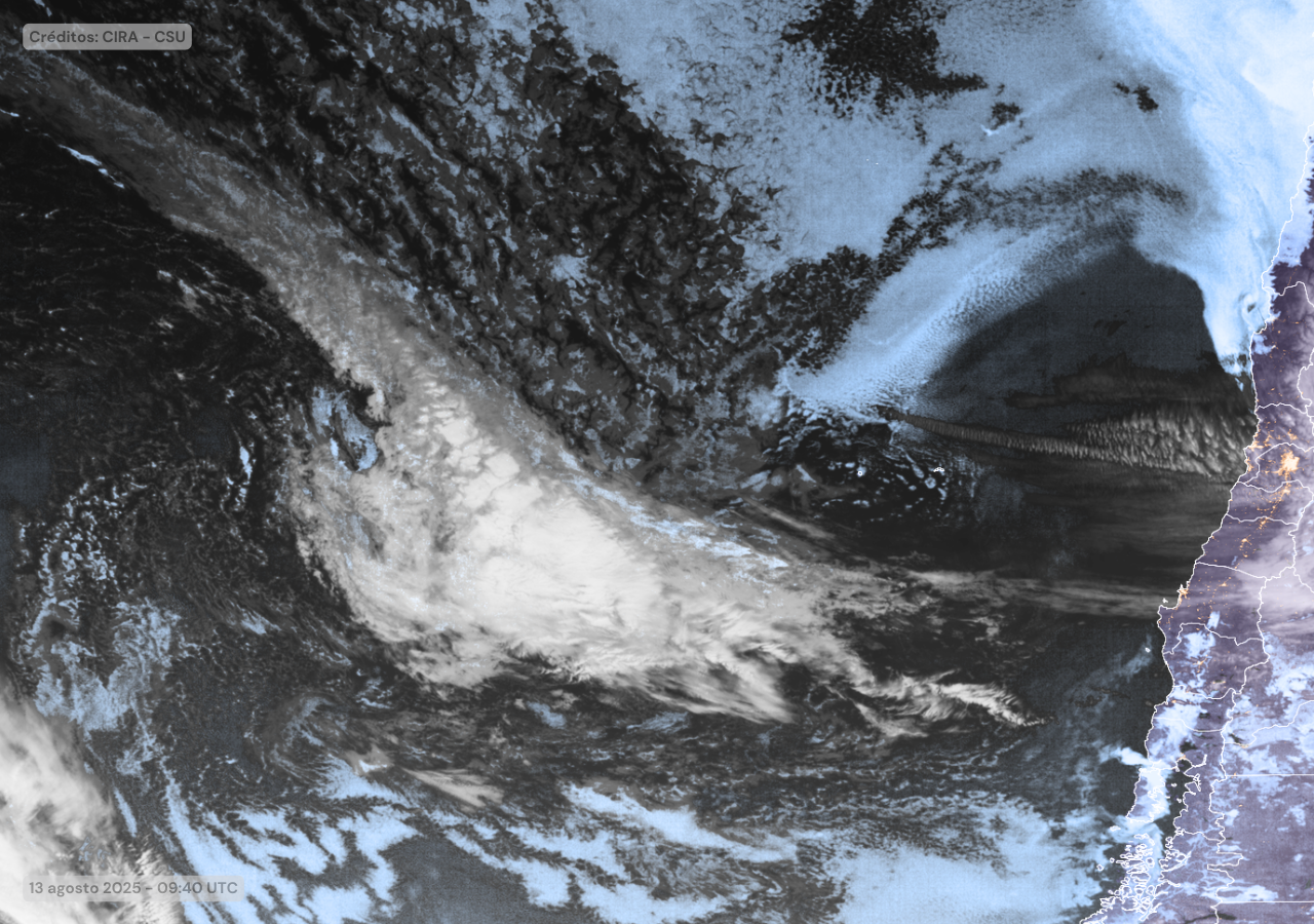 imagen satelital del sistema que dejará tormentas eléctricas sobre Chile