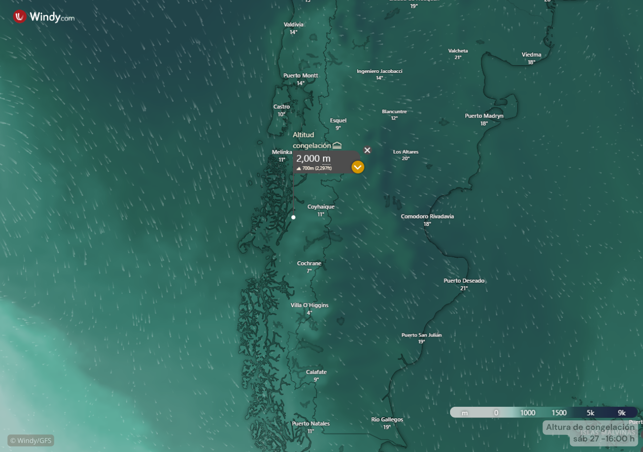 mapa de isoterma cero en el momento de la llegada del río atmosférico, indicando alturas sobre los 2000 m en la Patagonia